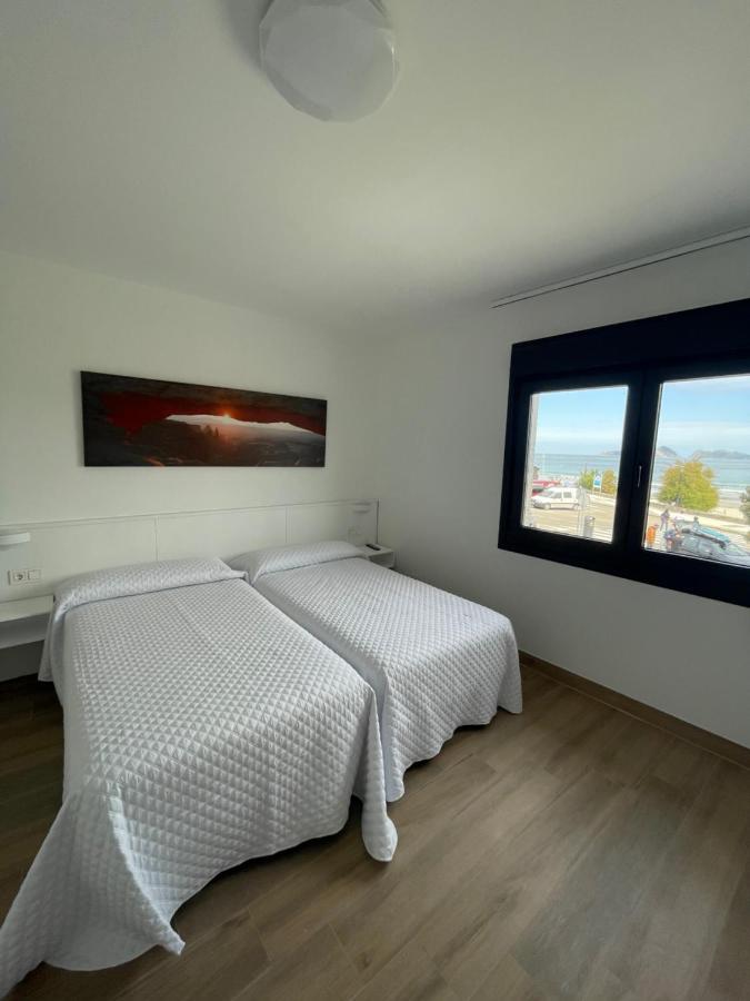 Hostal Montevideo Beachfront Nigrán Zewnętrze zdjęcie