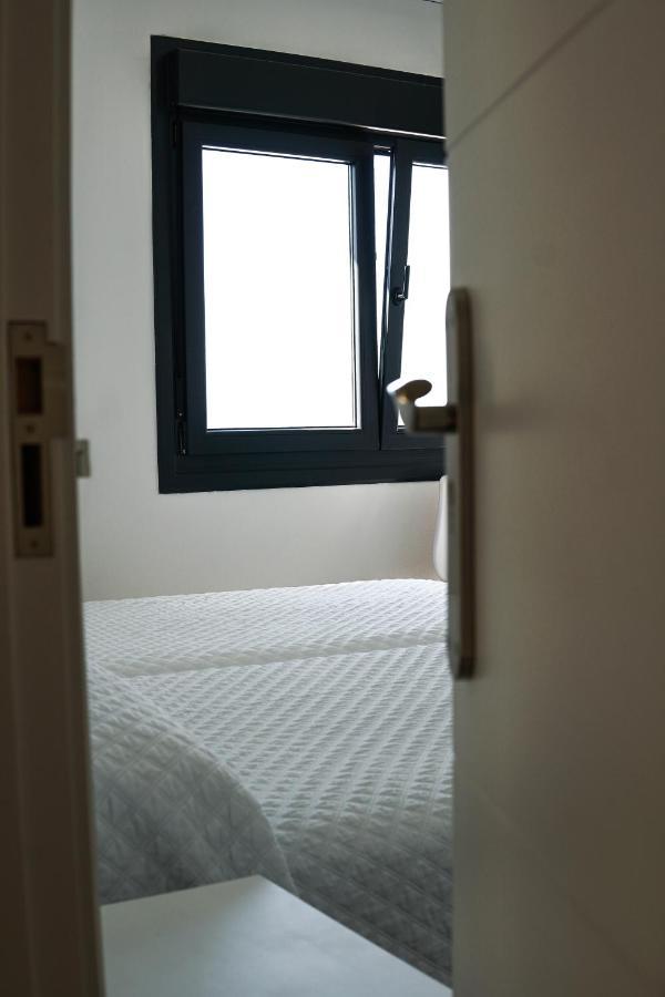 Hostal Montevideo Beachfront Nigrán Zewnętrze zdjęcie