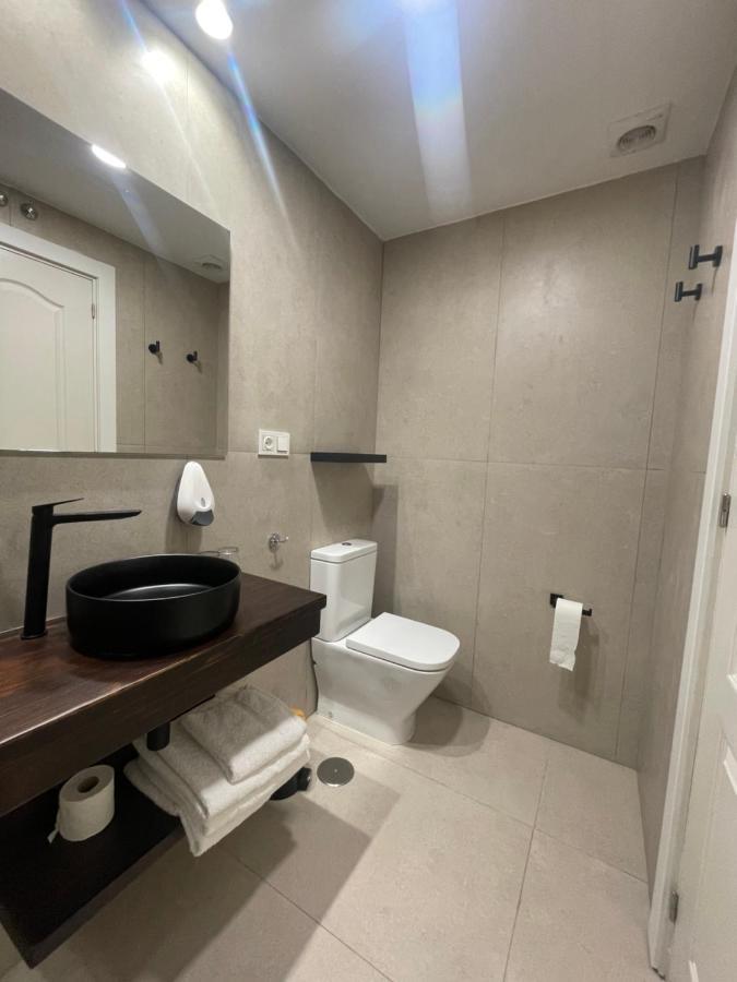 Hostal Montevideo Beachfront Nigrán Zewnętrze zdjęcie