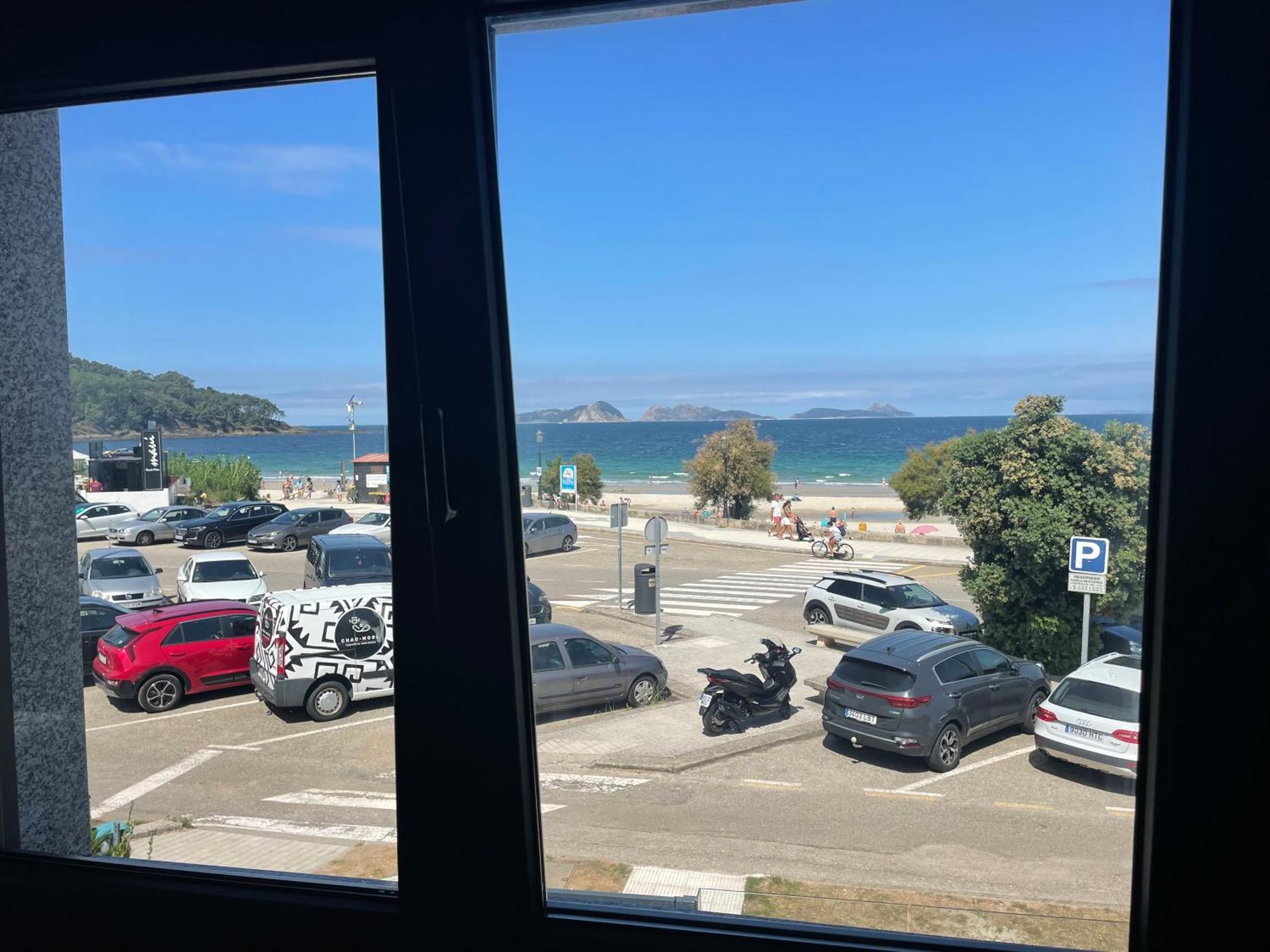 Hostal Montevideo Beachfront Nigrán Zewnętrze zdjęcie